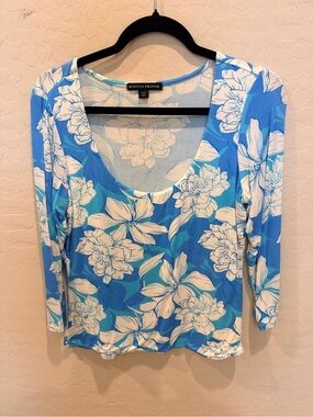 Boston Proper So effortless 3/4 Sleeve Scoop Neck Top.